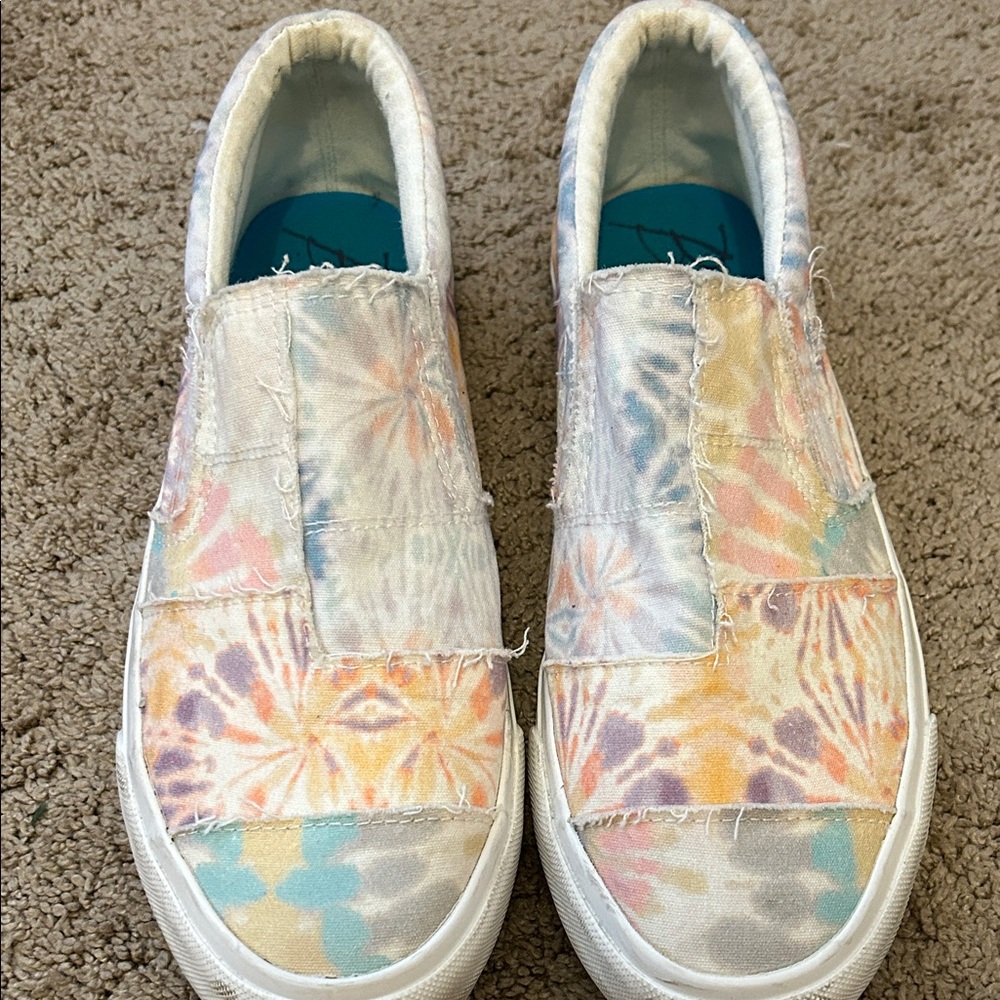 Colorful Tie-Dye Women's Sneakers